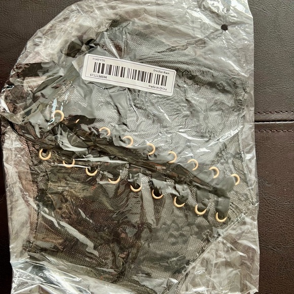 NWT 1 Piece Adjustable Waist Cincher Belt Corset Snap Back Lace Up Front Black - Picture 11 of 12